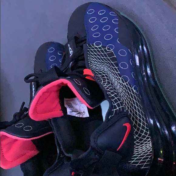 air max 720 waves sneakers